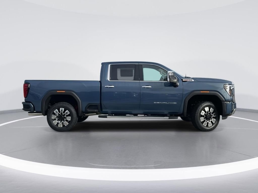 New 2026 GMC Sierra 3500 Denali AWD/4WD image 2