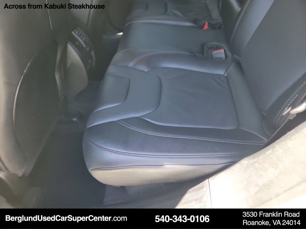 Used 2023 Jeep Cherokee Altitude Lux image 22