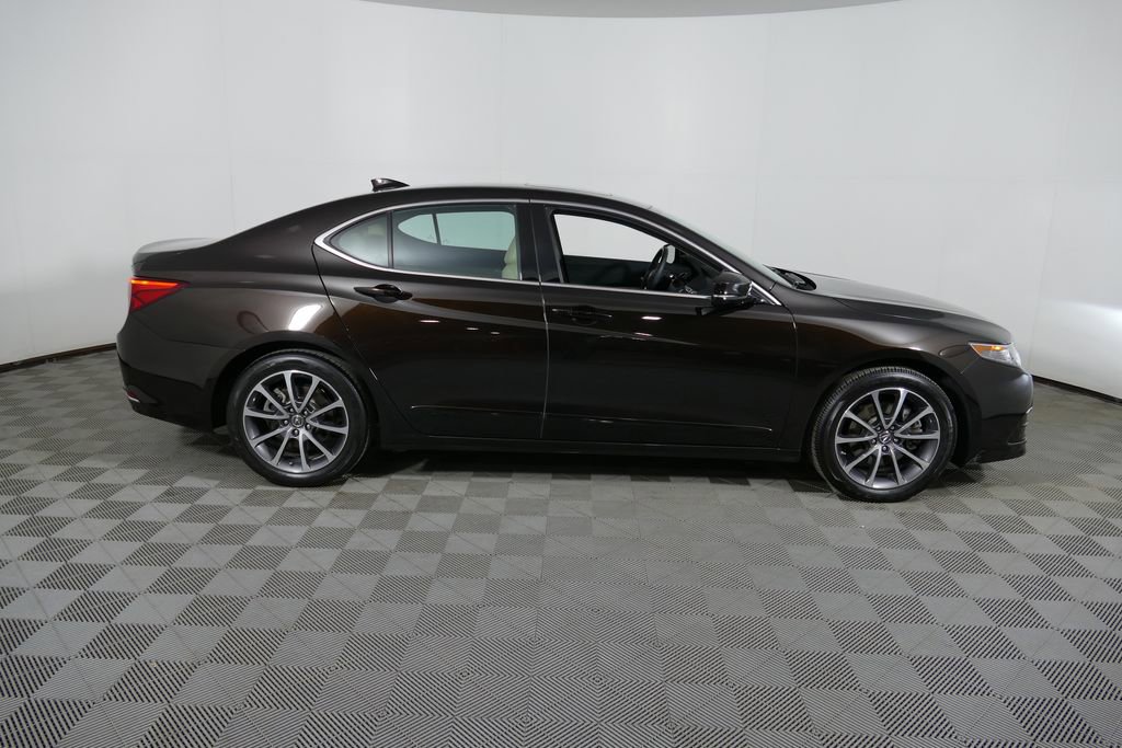 Used 2017 Acura TLX V6 SH-AWD w/ Technology Pkg image 29