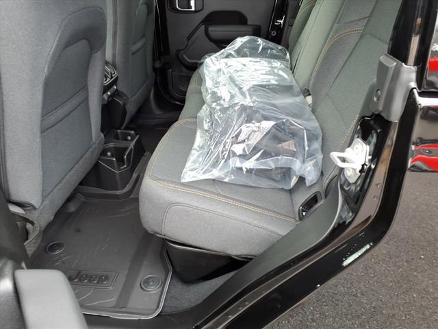 New 2026 Jeep Gladiator Sport image 13