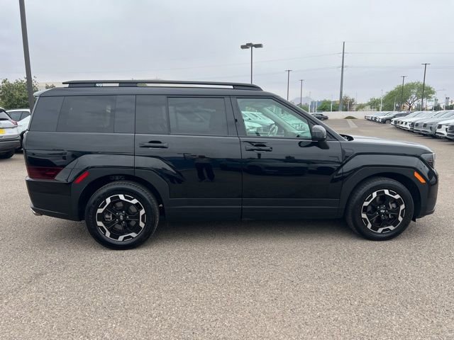 Used 2025 Hyundai Santa Fe SEL image 2