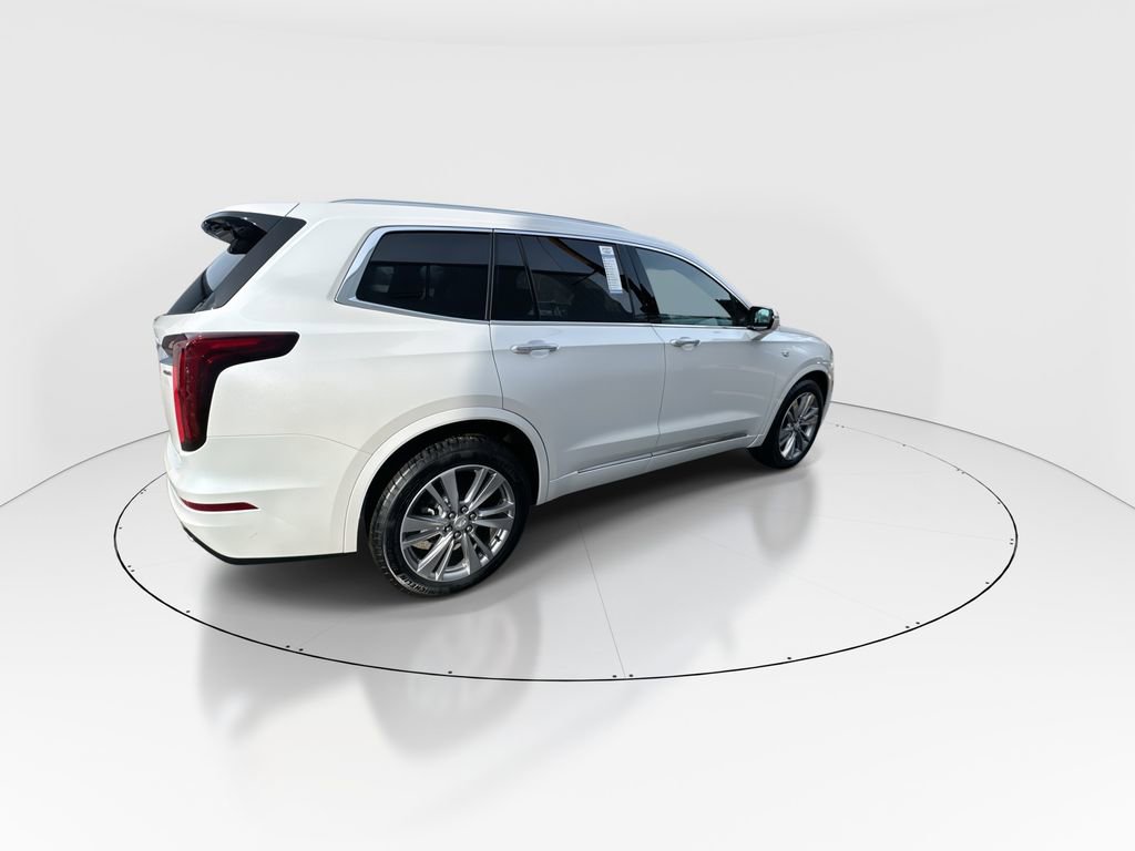 Used 2024 Cadillac XT6 Premium Luxury image 8