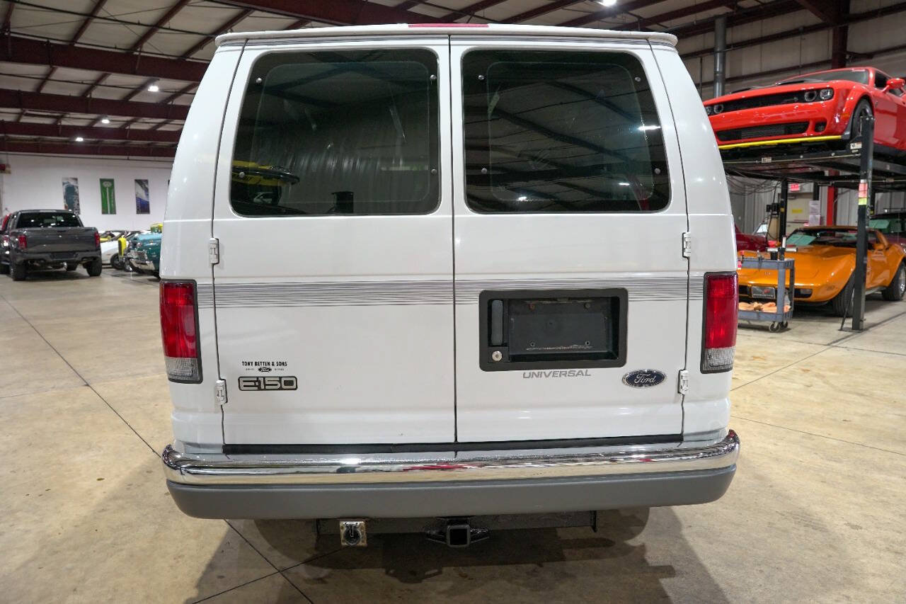 Used 1999 Ford E-150 and Econoline 150 RWD image 7