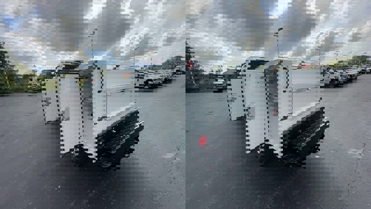 New 2025 GMC Sierra 2500 Pro w/ Convenience Package image 6