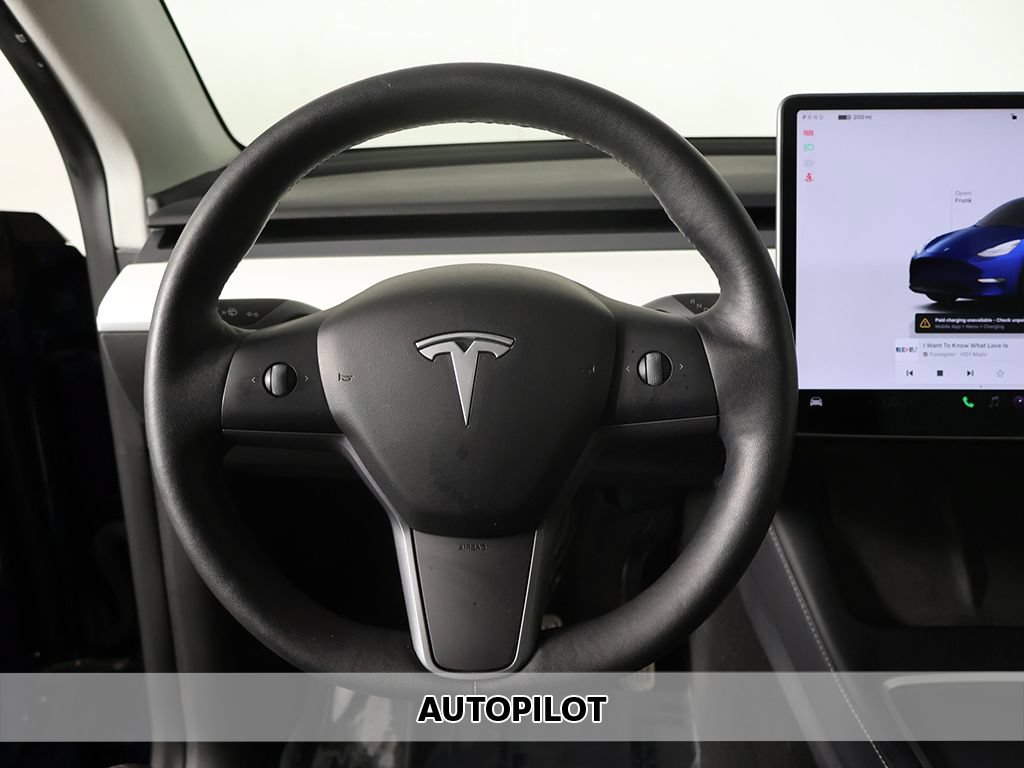 Used 2022 Tesla Model Y Long Range AWD/4WD image 3