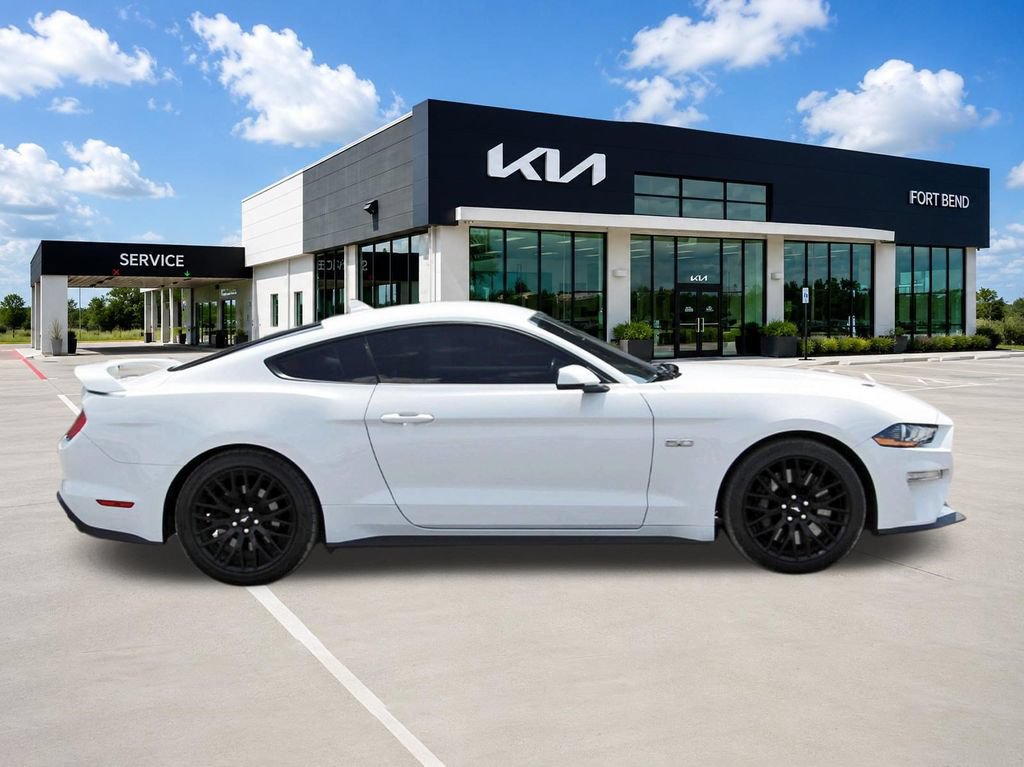 Used 2020 Ford Mustang GT Premium w/ GT Performance Package RWD image 4