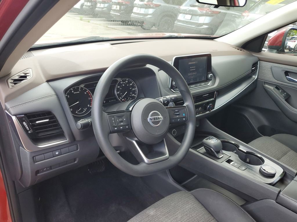 Used 2021 Nissan Rogue SV AWD/4WD image 12