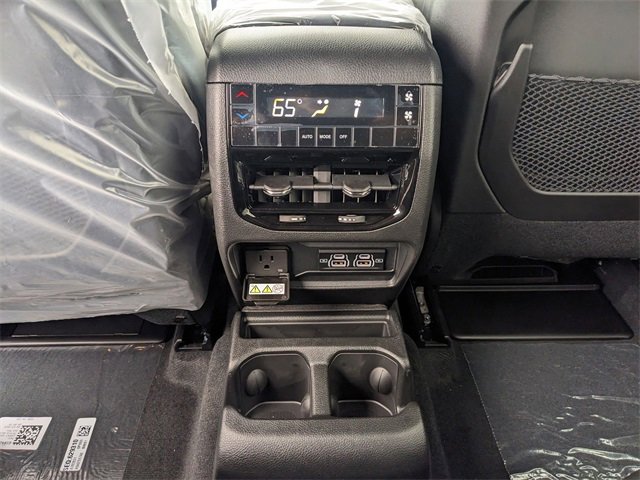 New 2025 Jeep Grand Cherokee L Altitude image 12