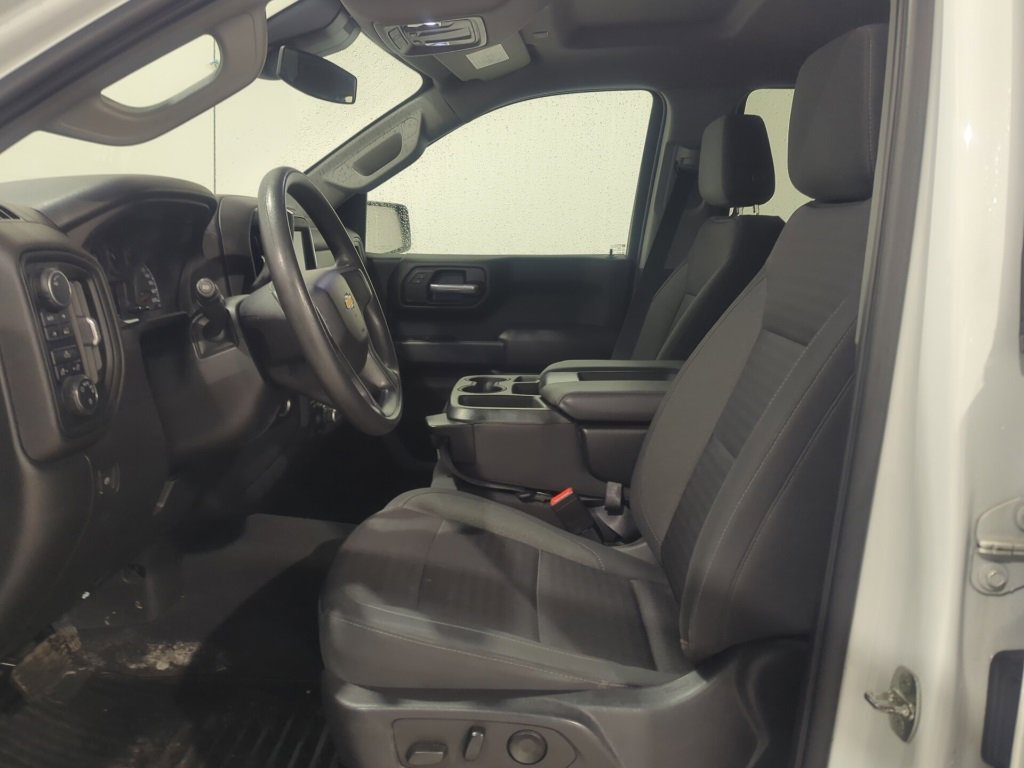 Used 2022 Chevrolet Silverado 1500 Custom image 9