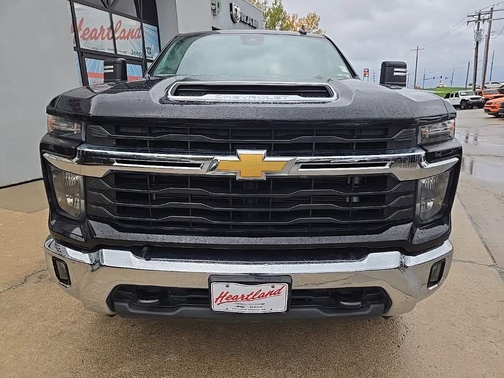 Used 2024 Chevrolet Silverado 2500 LT image 16