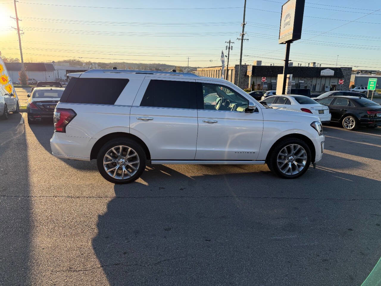 Used 2018 Ford Expedition Platinum image 5