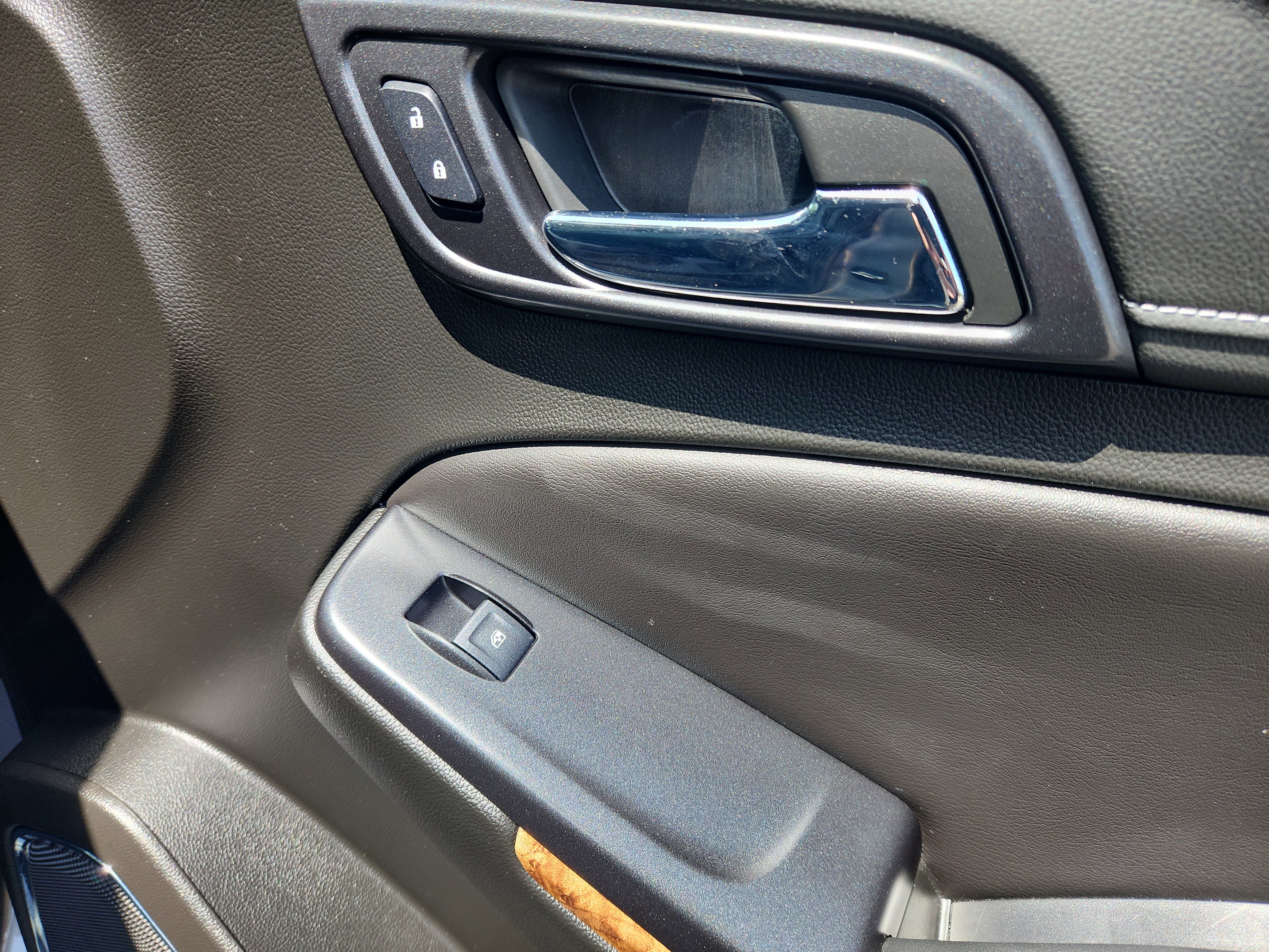 Used 2019 Chevrolet Tahoe Premier AWD/4WD image 53