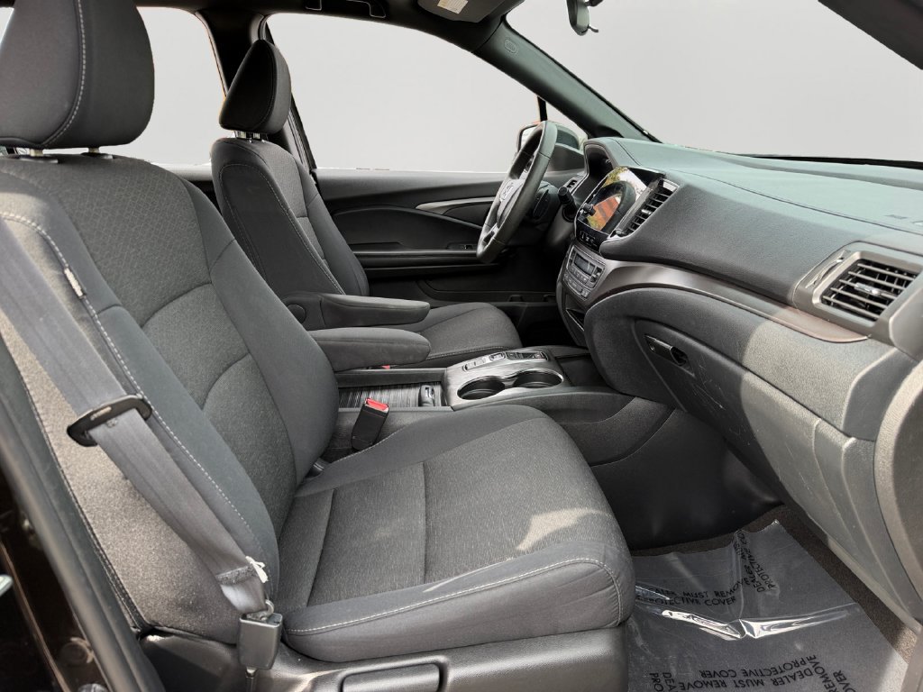 Used 2021 Honda Passport Sport image 7