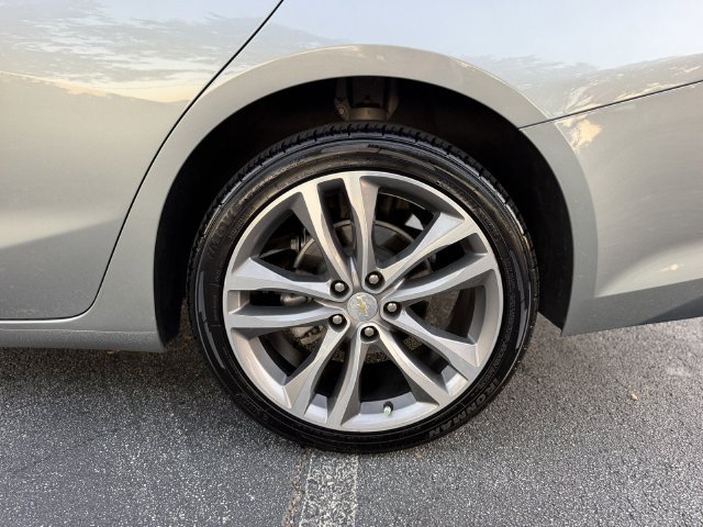 Used 2024 Chevrolet Malibu LT FWD image 42