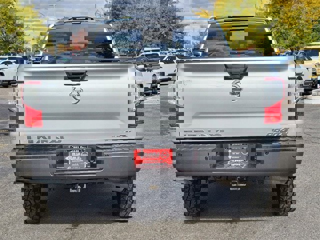 Used 2017 Nissan Titan PRO-4X w/ Pro-4x Convenience Package image 5