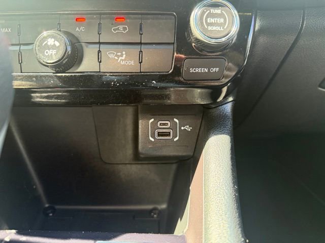 Used 2025 Jeep Compass Sport image 26