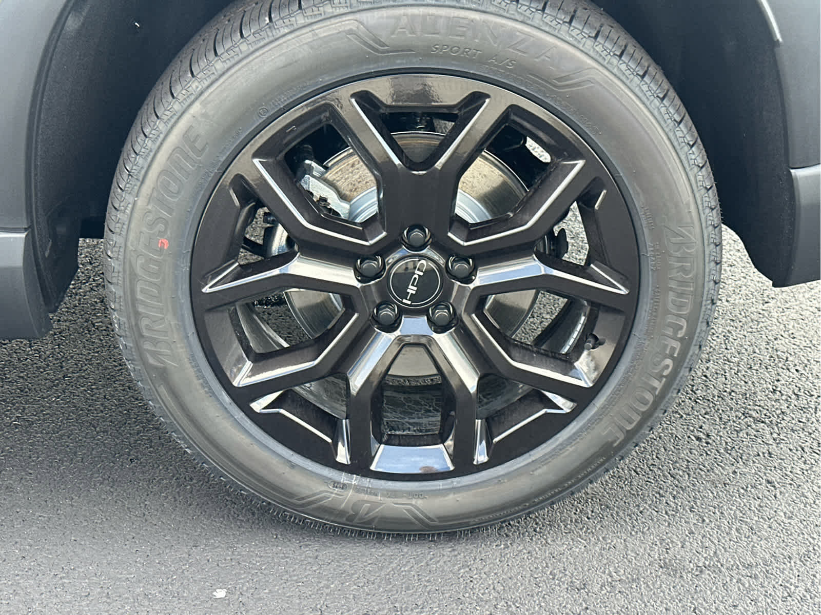 New 2025 Honda Pilot Touring image 12