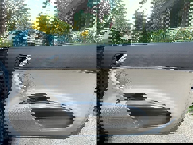 Used 2009 Audi R8 V8 w/ Enhanced Leather Pkg image 17