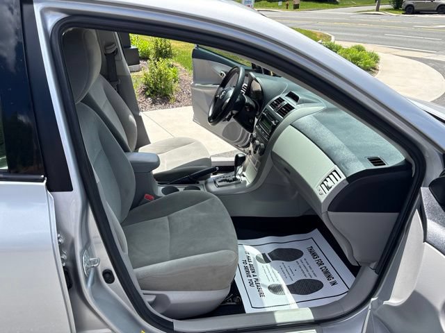 Used 2012 Toyota Corolla LE FWD image 14