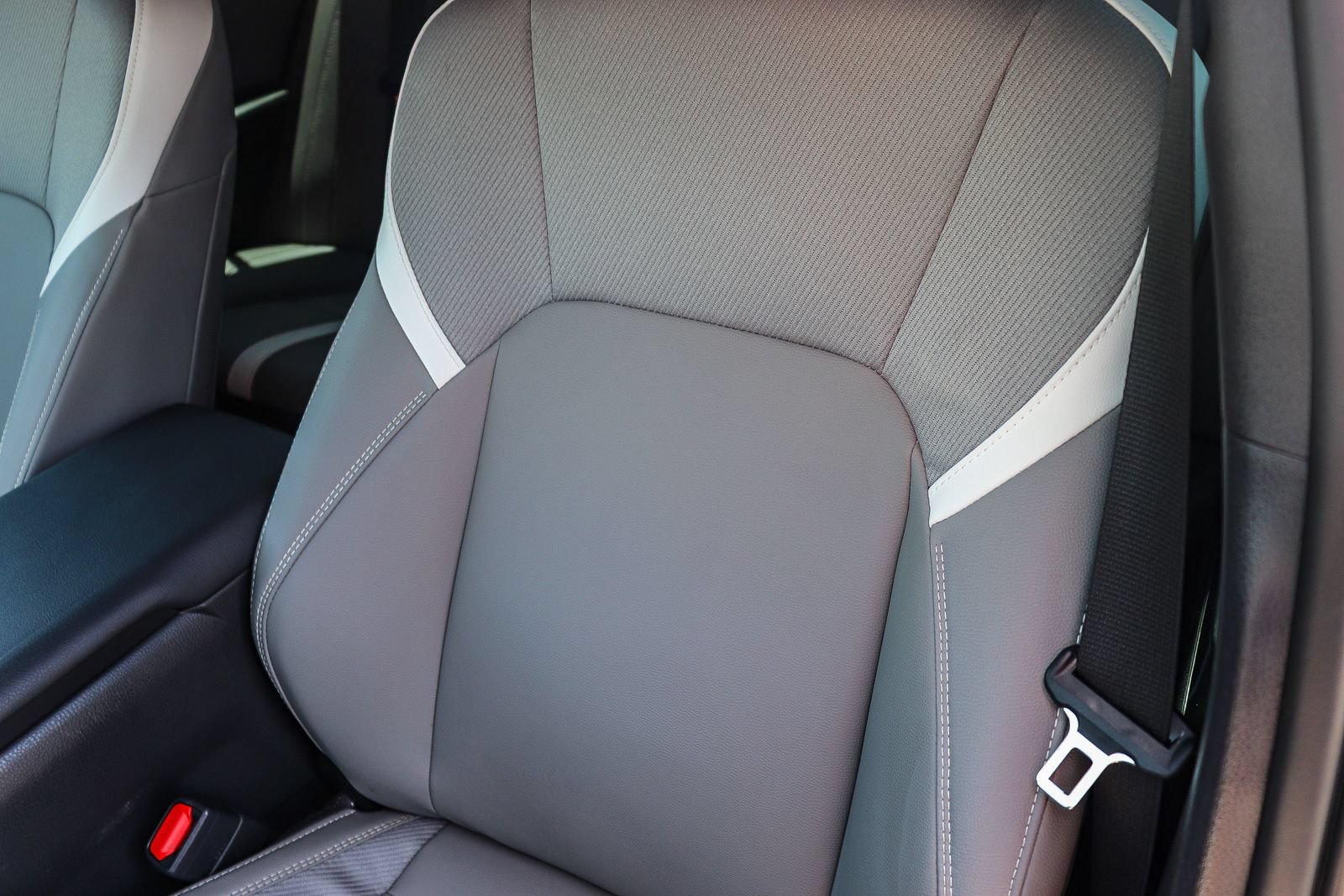 Certified 2026 Toyota Camry SE FWD image 29