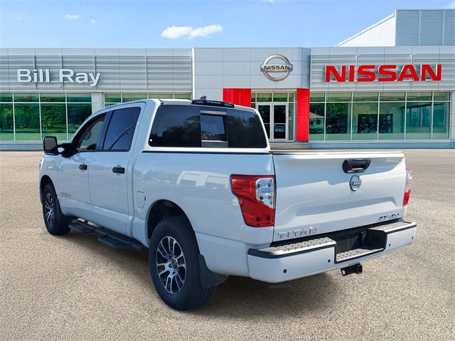Certified 2024 Nissan Titan SV w/ SV Convenience Package image 3