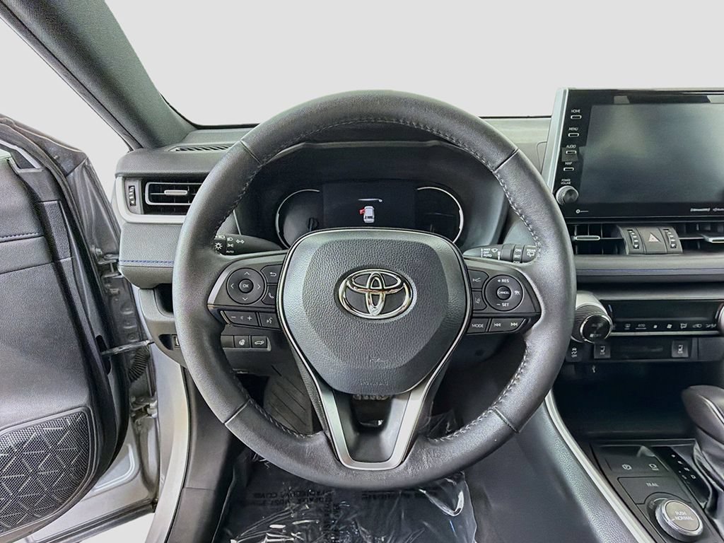 Used 2022 Toyota RAV4 XSE w/ XSE Grade Weather Package AWD/4WD image 33