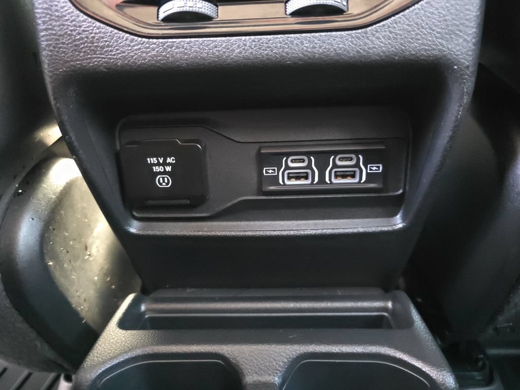 Used 2023 Jeep Grand Cherokee L Limited AWD/4WD image 35