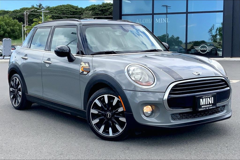 Used 2016 MINI Cooper 4-Door Hardtop FWD image 1