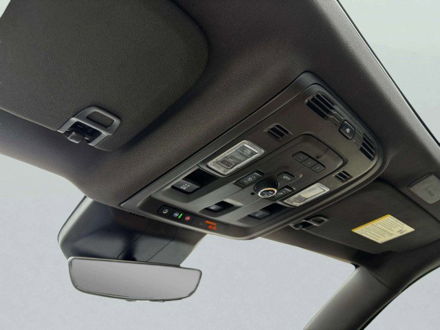 Used 2021 Cadillac Escalade Premium Luxury image 35