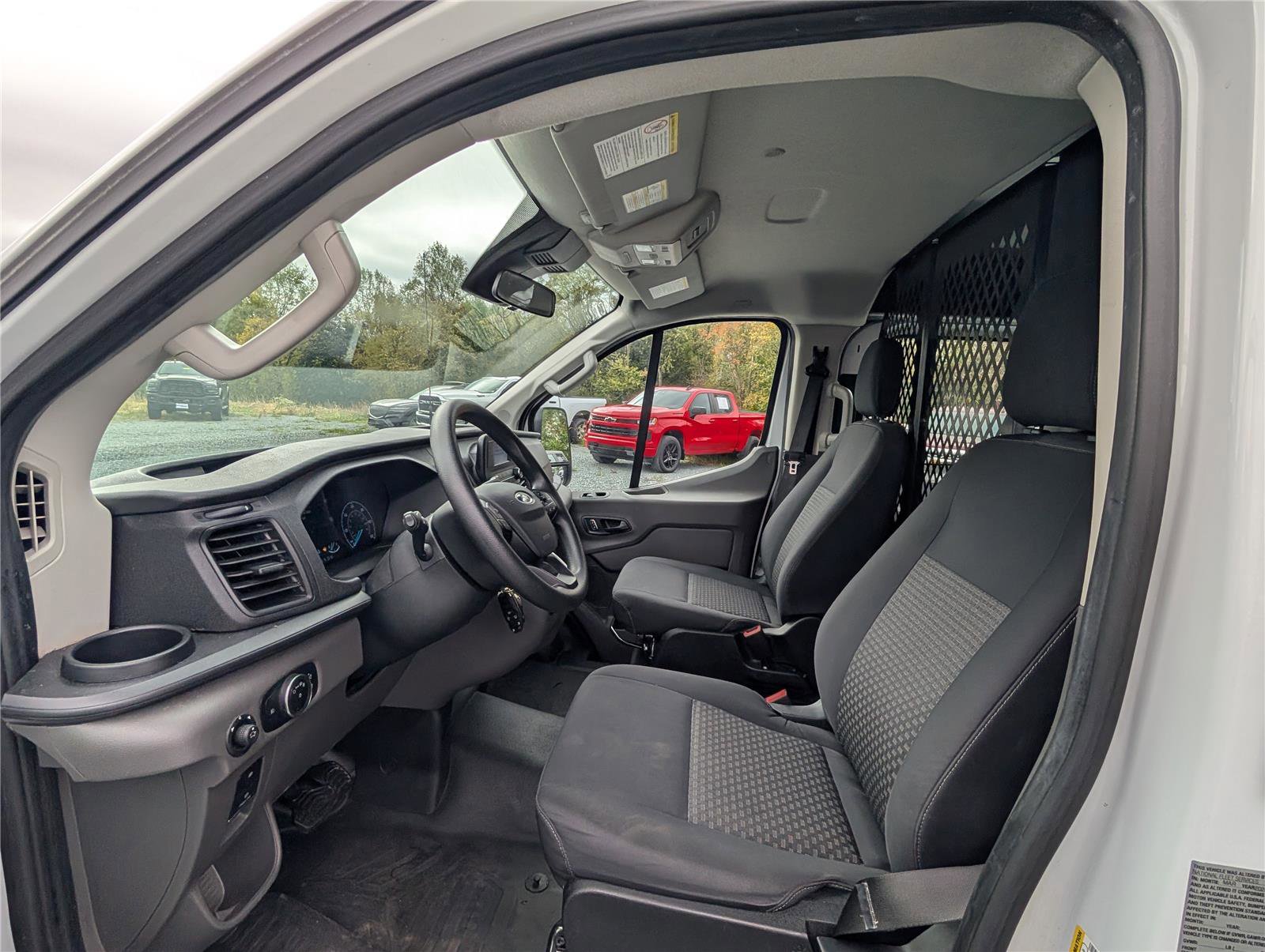 Used 2024 Ford Transit 250 Low Roof w/ Exterior Upgrade Package image 15