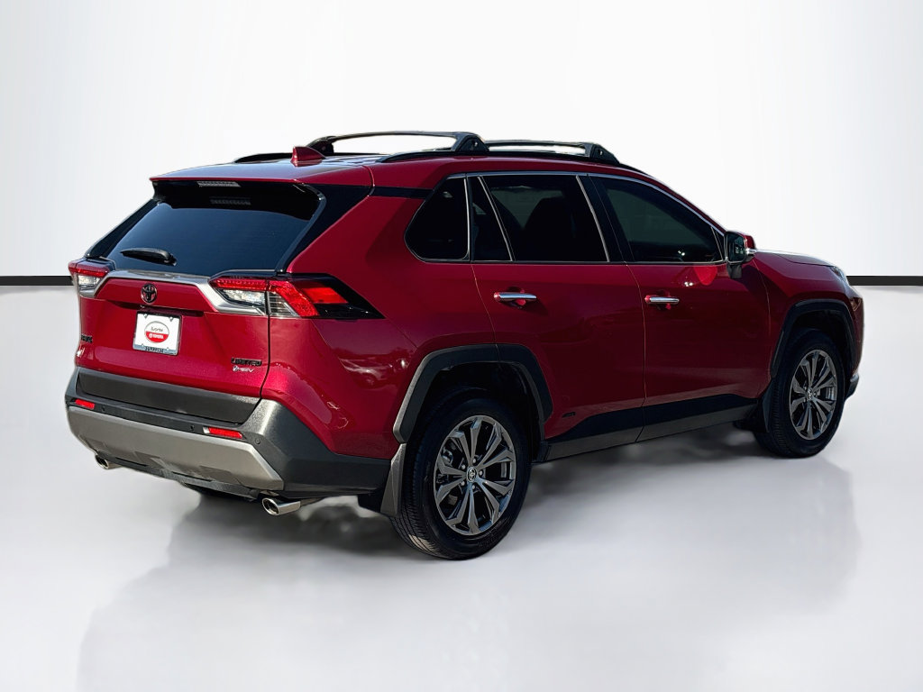 Used 2025 Toyota RAV4 Limited w/ Weather Package AWD/4WD image 5