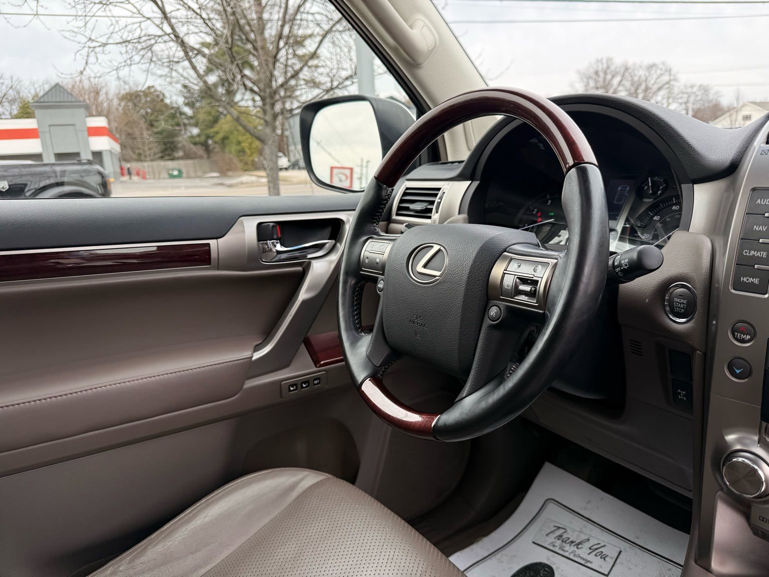 Used 2016 Lexus GX 460 Luxury w/ Preferred Accessory Package image 23