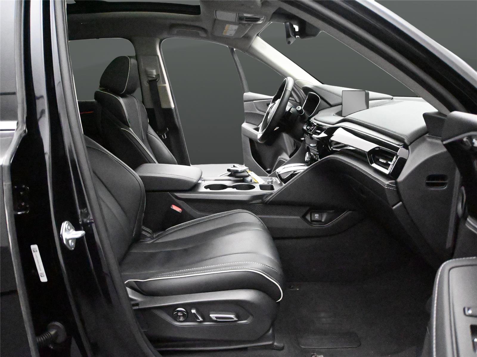 Certified 2024 Acura MDX SH-AWD w/ Advance Package image 19