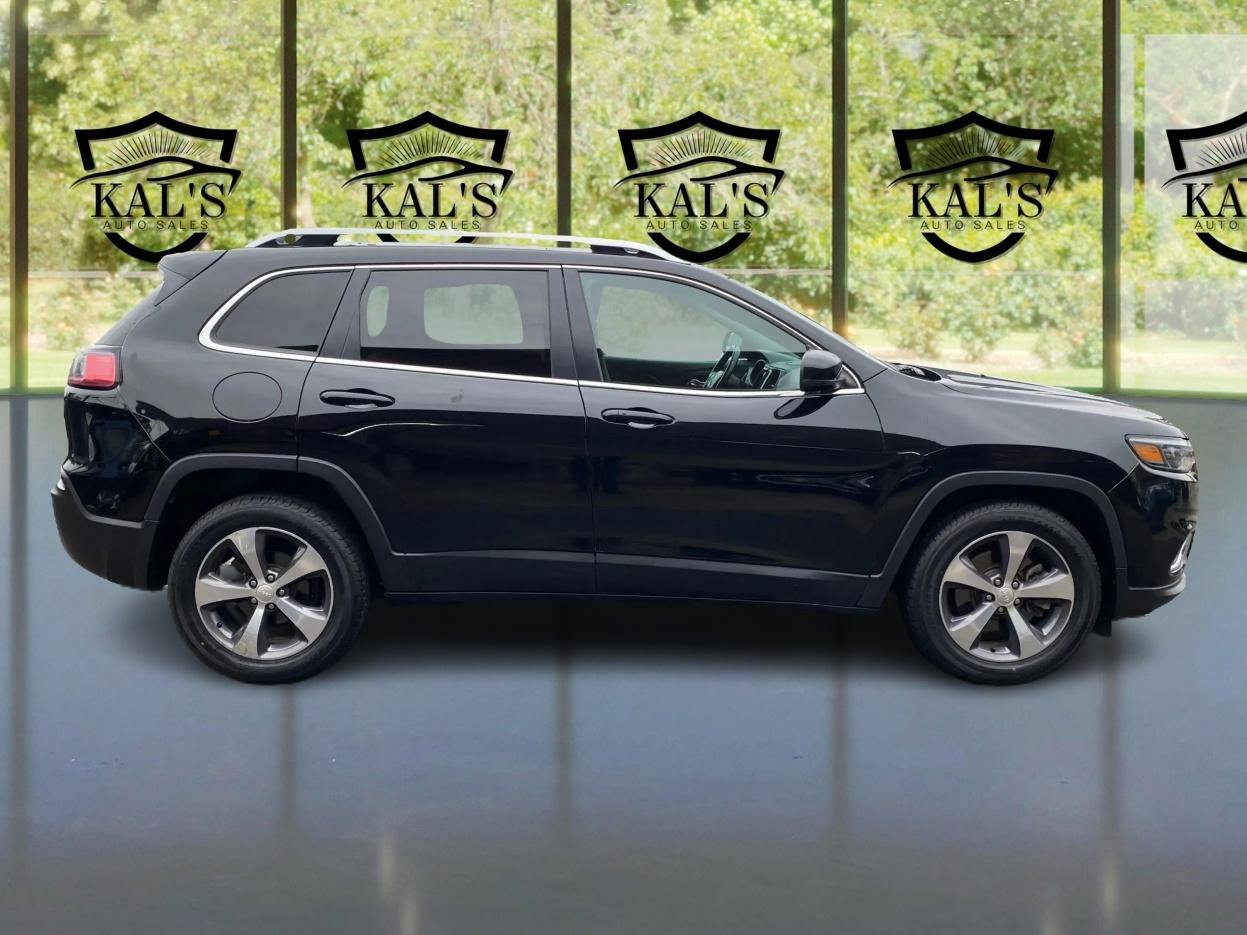 Used 2019 Jeep Cherokee Limited FWD image 4