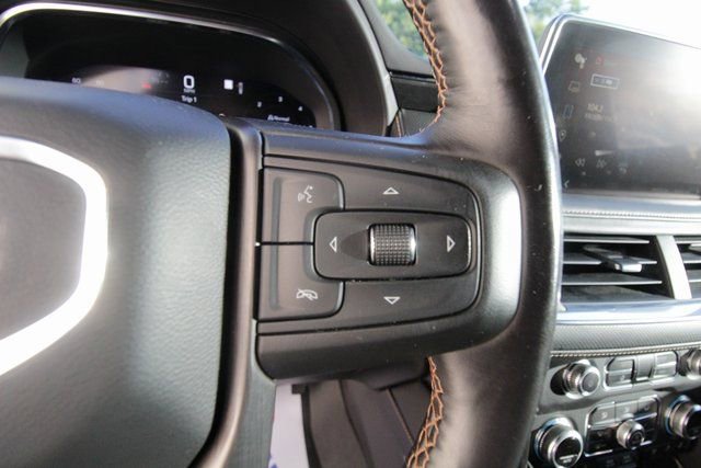 Used 2023 GMC Yukon XL AT4 w/ Technology Package image 26