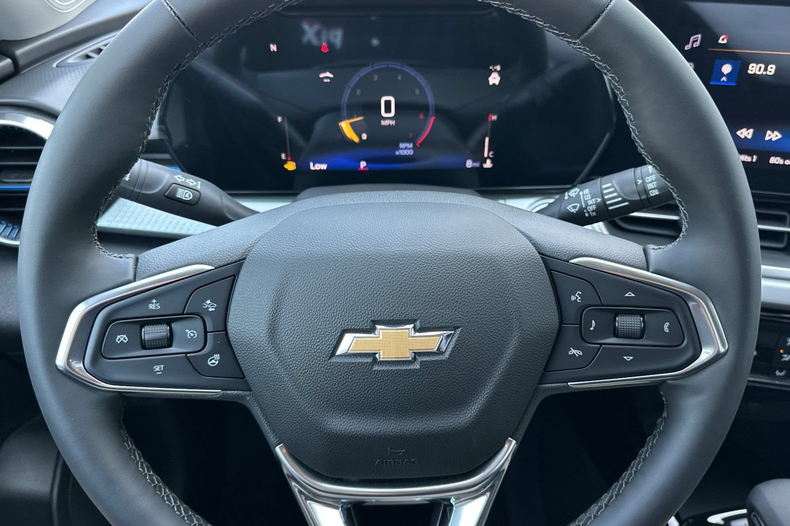 New 2026 Chevrolet Trax LT w/ Driver Confidence Package FWD image 23