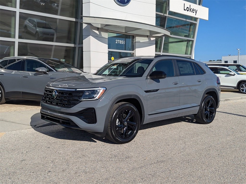 New 2026 Volkswagen Atlas Cross Sport SEL R-Line image 2