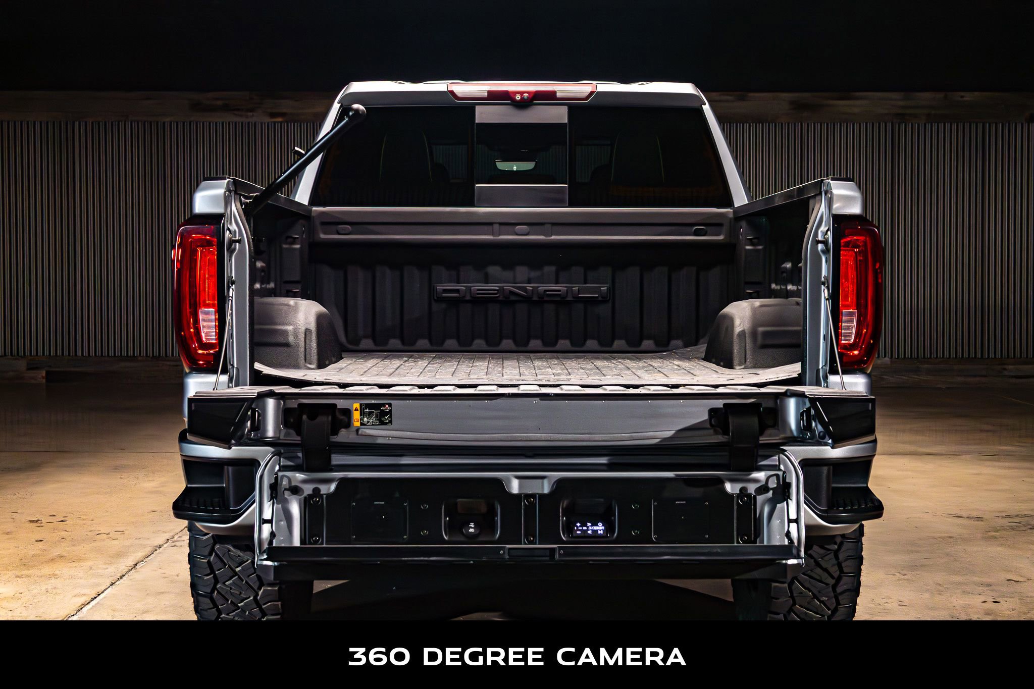 Used 2023 GMC Sierra 1500 Denali Ultimate AWD/4WD image 8