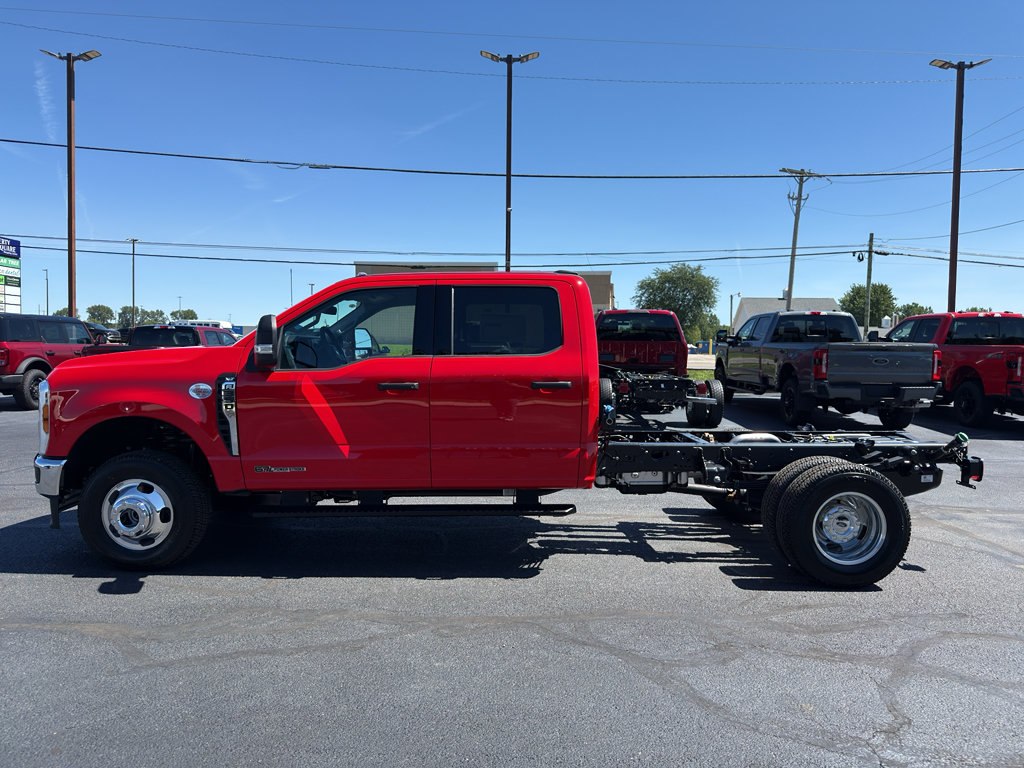 New 2026 Ford F350 XLT w/ XLT Value Package AWD/4WD image 5