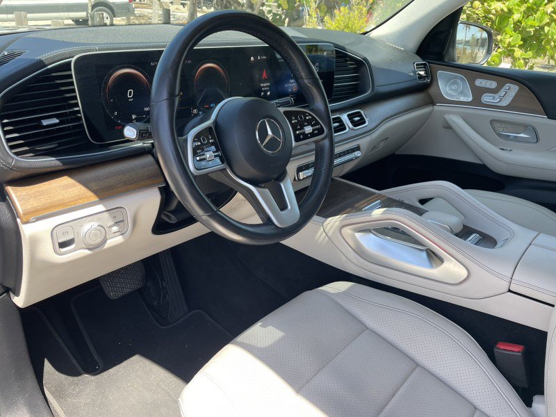 Used 2021 Mercedes-Benz GLS 450 4MATIC image 11