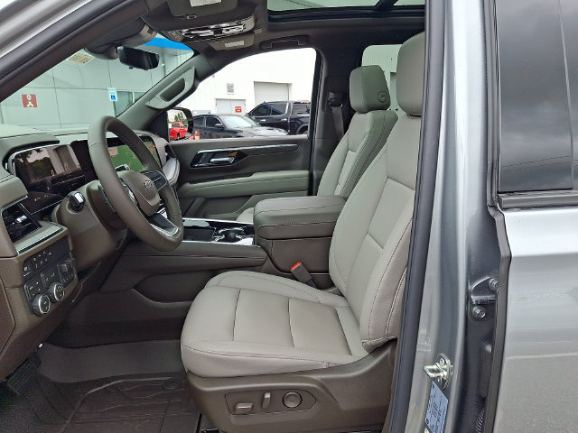 New 2026 Chevrolet Suburban Z71 w/ Z71 Off-Road Package AWD/4WD image 10