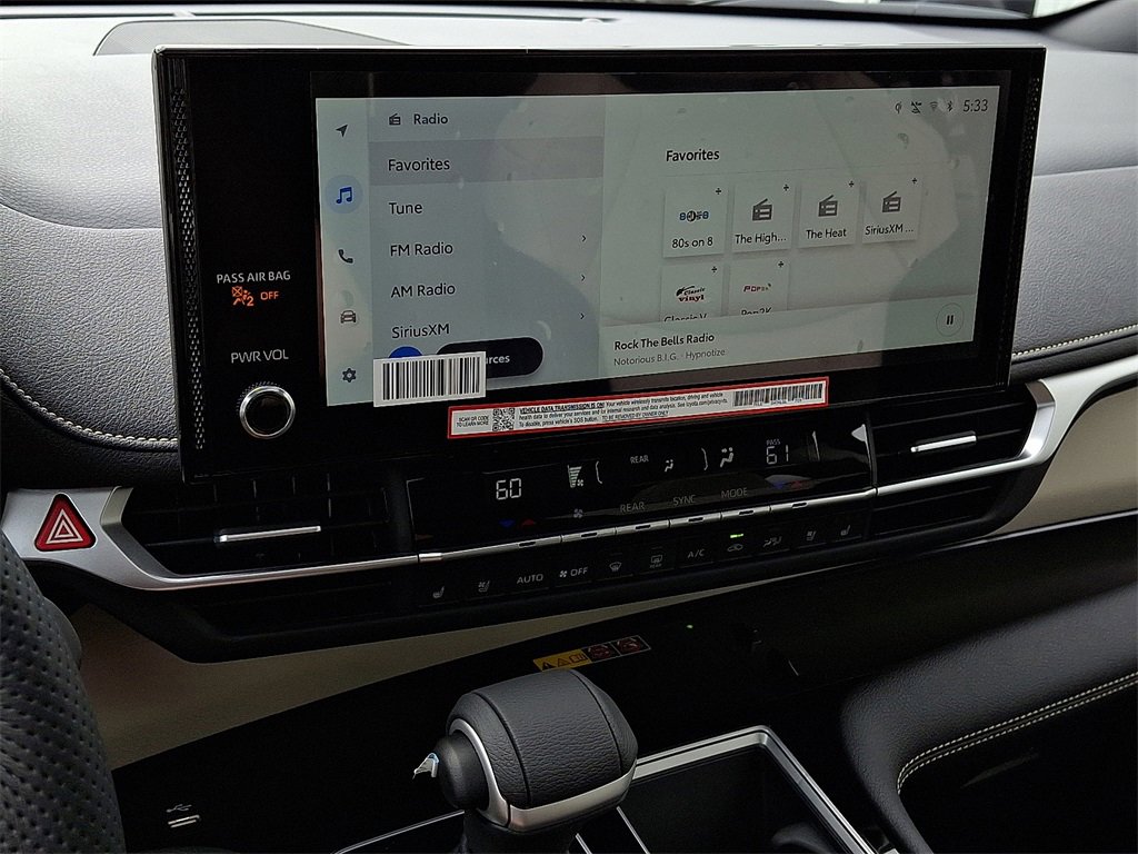 New 2025 Toyota Sienna Limited image 16