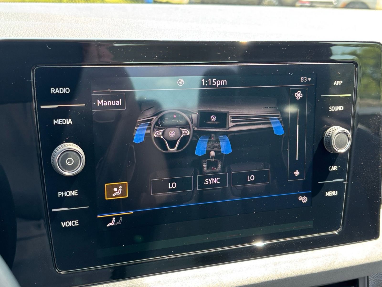 Used 2025 Volkswagen Jetta SE image 20