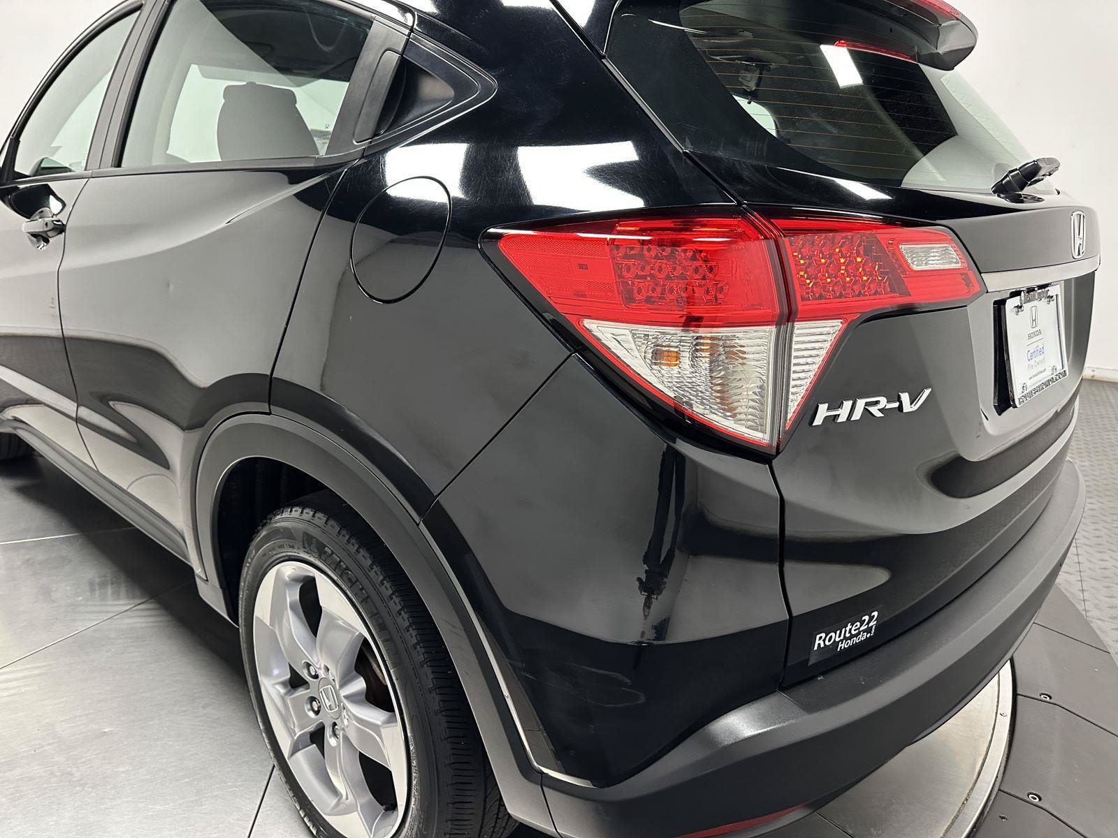 Certified 2022 Honda HR-V LX image 10