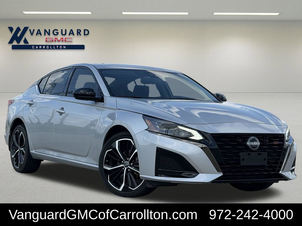 Used 2024 Nissan Altima 2.5 SR AWD/4WD image 1