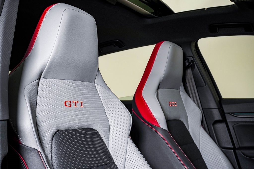 Used 2024 Volkswagen GTI Autobahn image 19