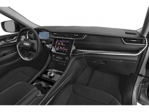 Used 2024 Jeep Grand Cherokee L Limited w/ Black Appearance Package image 32