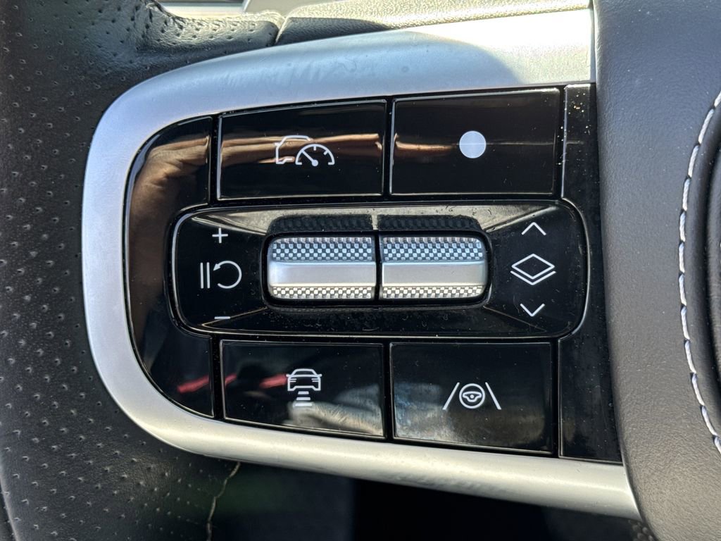 Used 2025 Genesis GV80 3.5T image 25