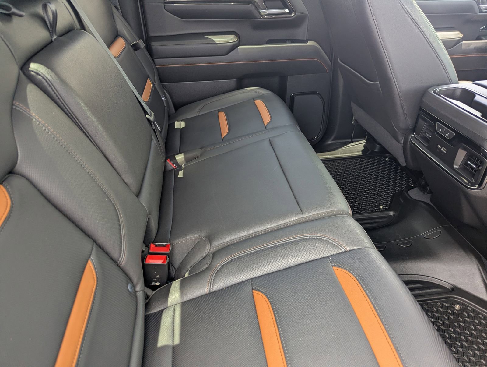 Used 2022 GMC Sierra 1500 AT4 AWD/4WD image 14