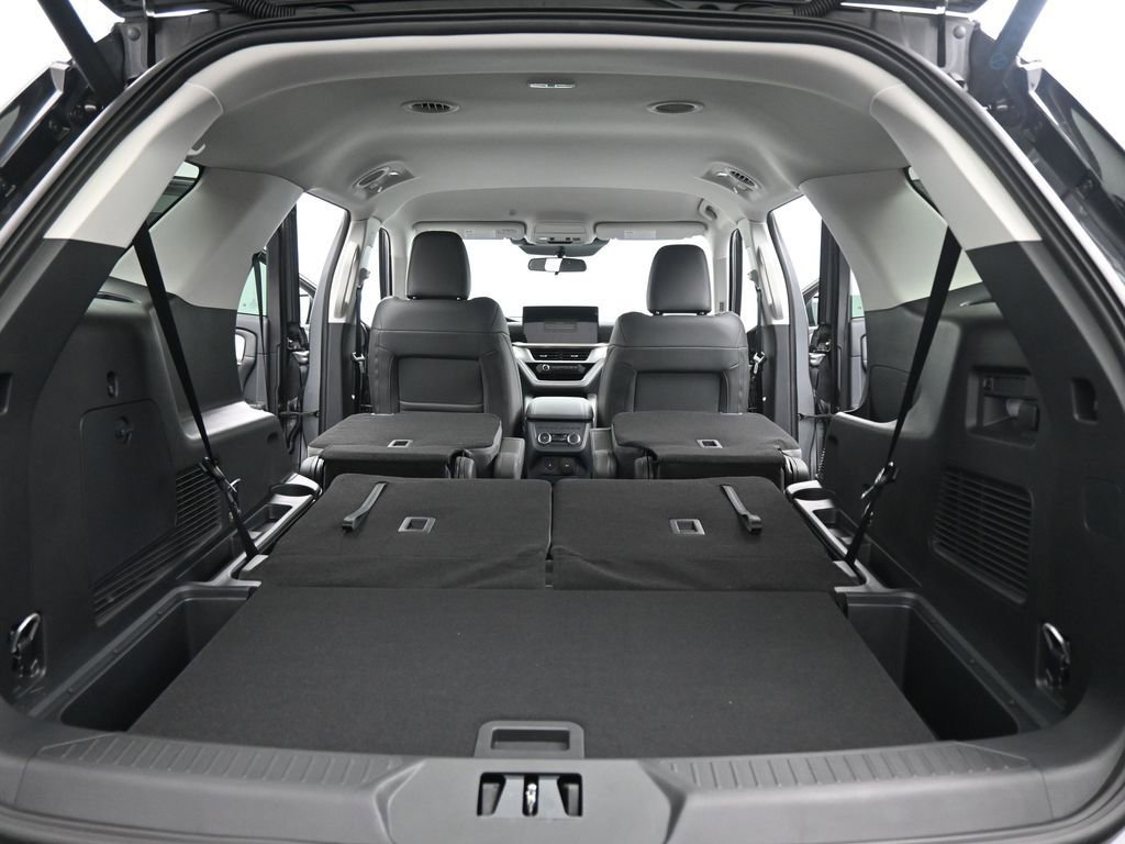 New 2025 Ford Explorer Active w/ Active Comfort Package image 22